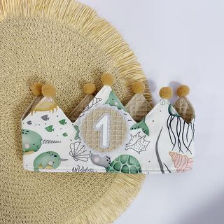 Corona de cumpleaños de tela ocean mint con interior gofre beige