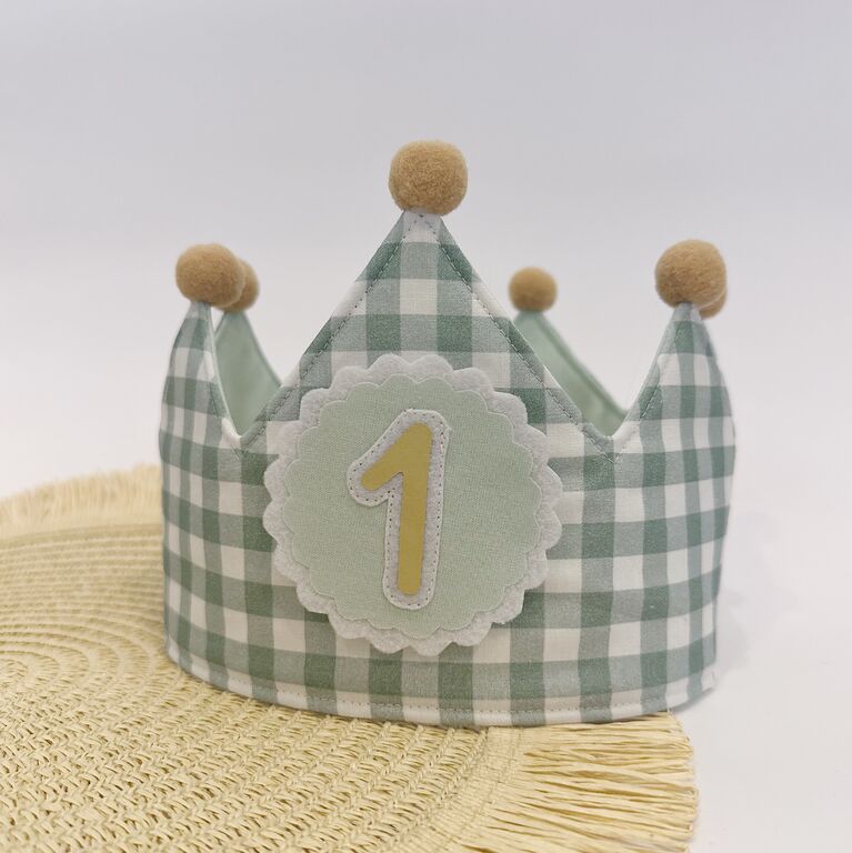 Corona de cumpleaños de tela vichy menta con interior verde menta liso