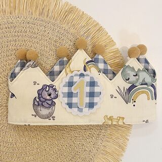 Corona de cumpleaños de tela baby dinos con interior vichy azul