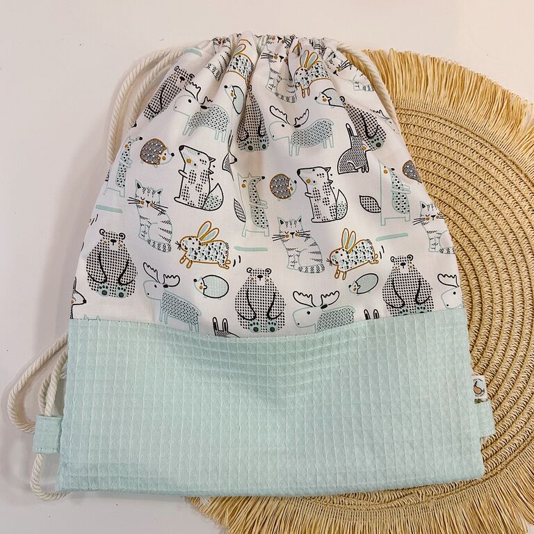 Mochila saco infantil con cuerdas de tela animales mint y gofre mint