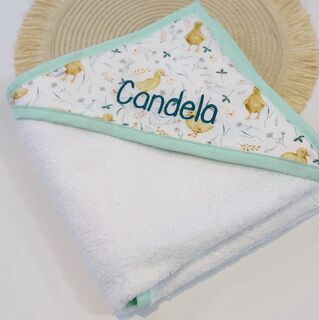 Capa de baño bebé personalizada con capucha de tela patitos