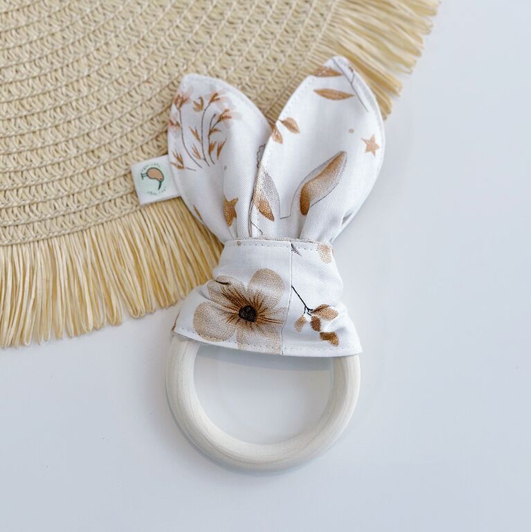 Mordedor bebé orejitas de tela conejitos y flores otoñales