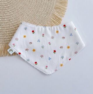 Bandana bebé personalizada de tela flores silvestres y rizo bambú blanco