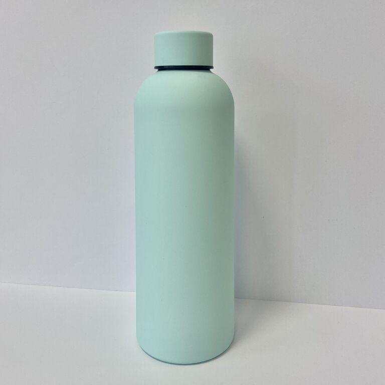 Botella verde mint personalizada con nombre