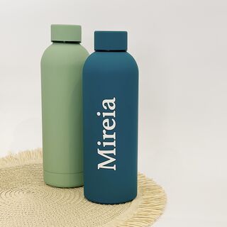 Botella verde mint personalizada con nombre