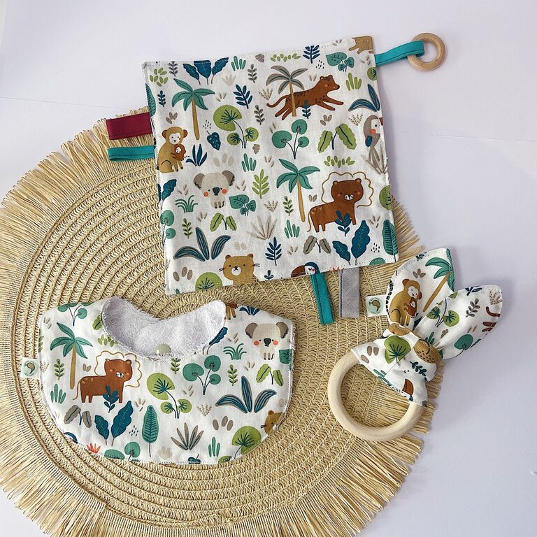 Conjunto sensorial para bebé con estampado Jungle