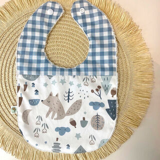 Babero personalizado con nombre